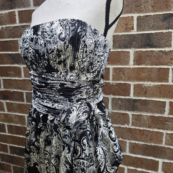 BCBGMaxAzria Strapless Black and Cream Paisley Dress 100% Silk - Picture 5 of 13